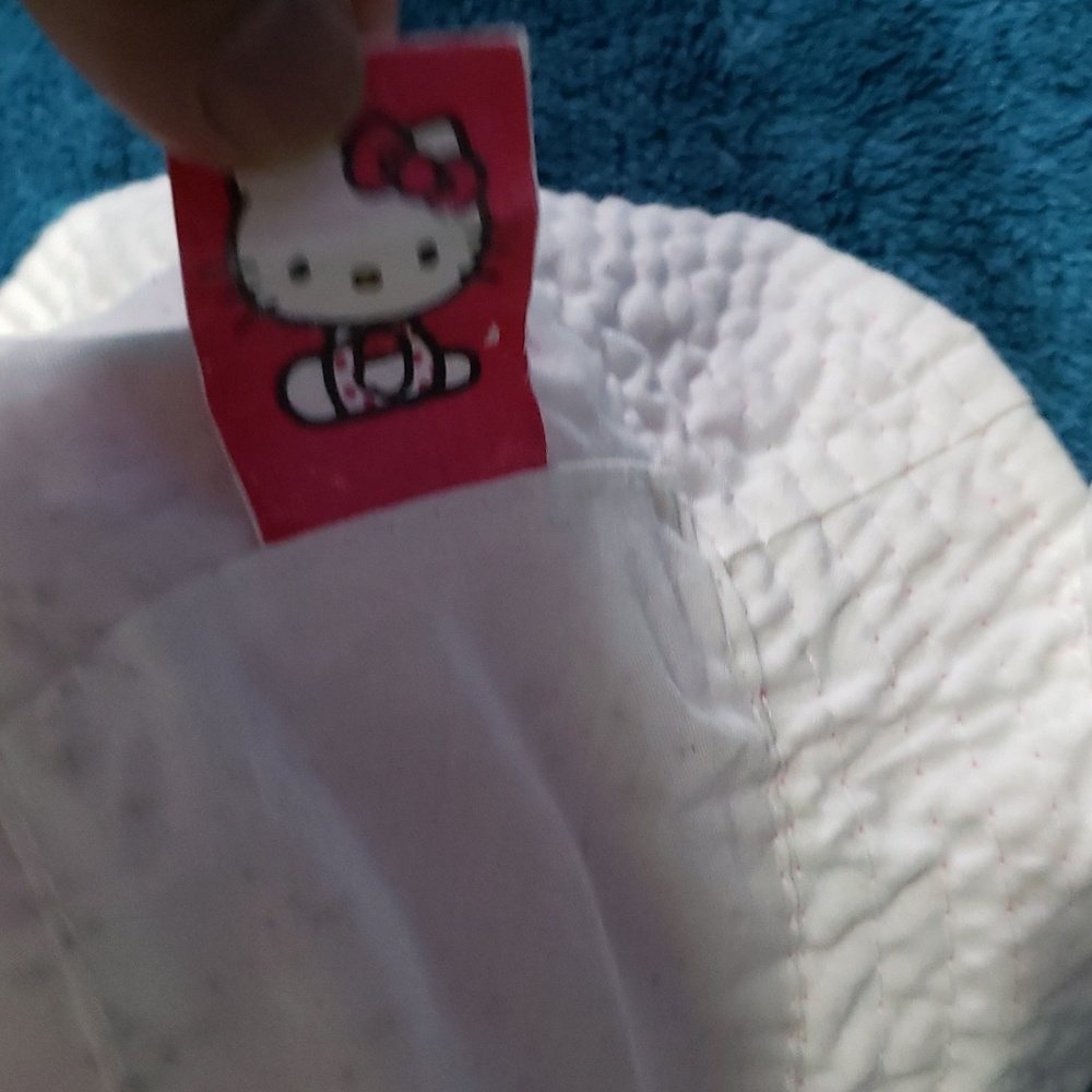 Hello Kitty cap - Picture 2 of 7